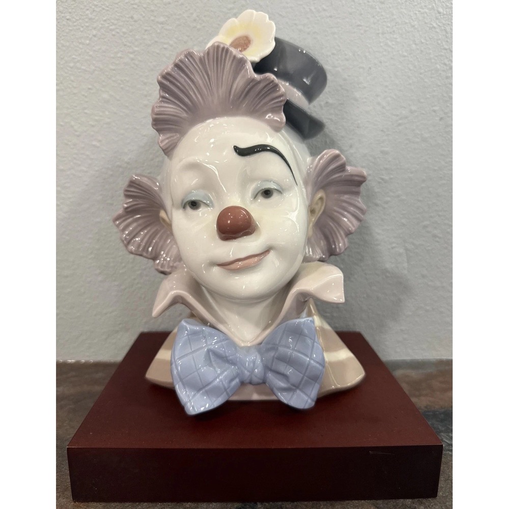 EUC LLADRO 5610 Star Struck Clown Bust Retired Porcelain Wood Base No Box